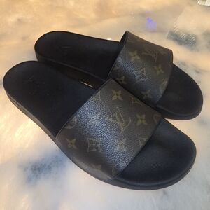 Louis Vuitton Monogram Slides with Gold Monogram Mens